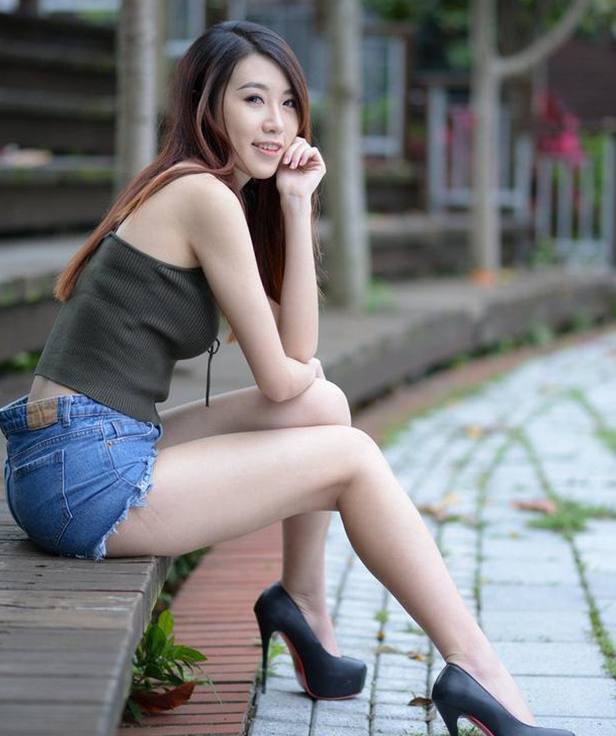 关于艳情约会无修版